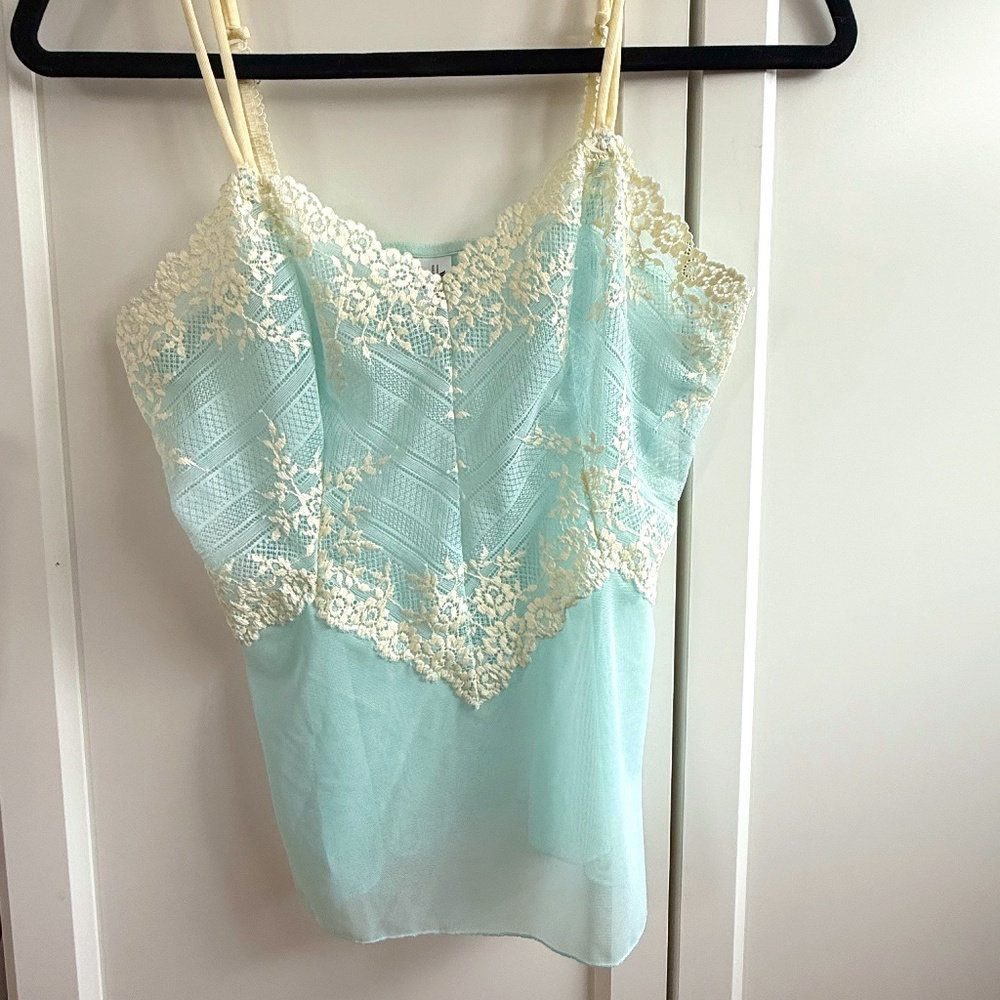 Wacoal Women's Lace Mesh Cami Size Medium Fairy